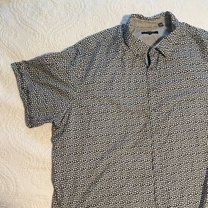 Synrgy 4xl Tall button up short sleeve shirt